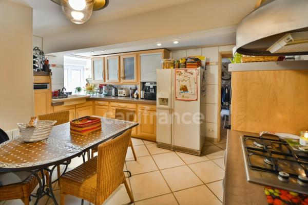 À découvrir – Ensemble immobilier avec atelier automobile et maison de 170 m²