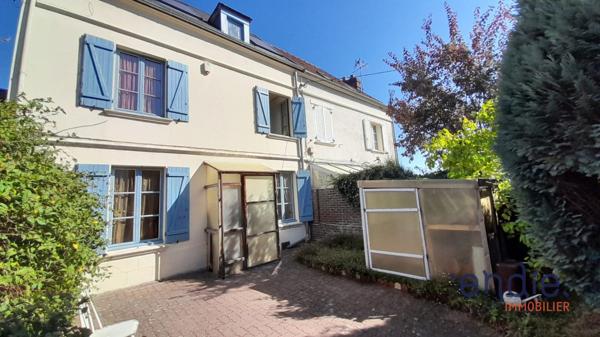 Maison familiale 3 chambres avec jardin et dépendances