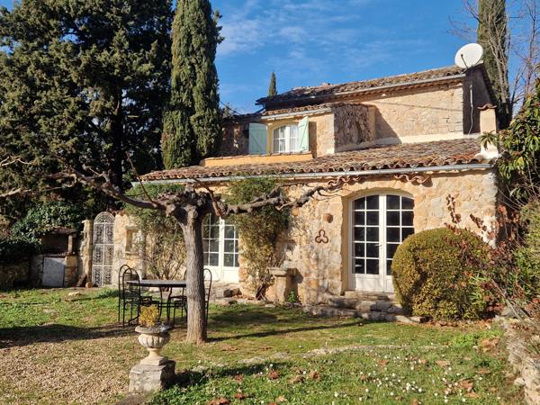 Lorgues (83510) Bastide provençale, 8 pièces, 2 gîtes, piscine, 5 box à chevaux et rond de longe sur 4 hectares, à Lorgues