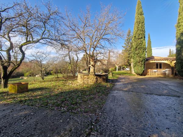 Lorgues (83510) Bastide provençale, 8 pièces, 2 gîtes, piscine, 5 box à chevaux et rond de longe sur 4 hectares, à Lorgues