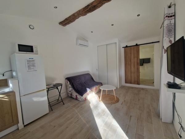 Lorgues (83510) Bastide provençale, 8 pièces, 2 gîtes, piscine, 5 box à chevaux et rond de longe sur 4 hectares, à Lorgues