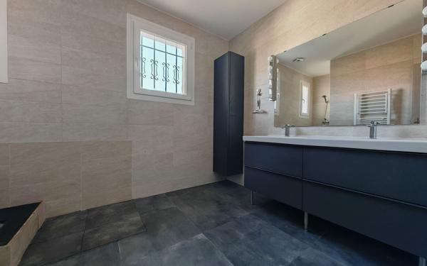 Maison à vendre    4 pièces •  Angoulins