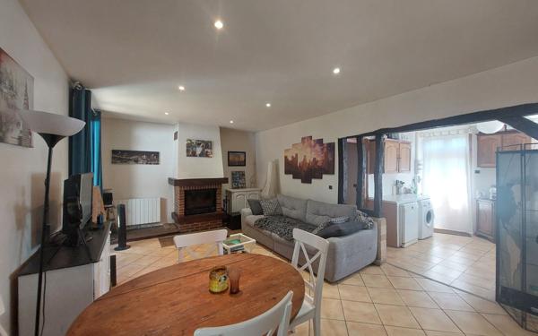 Maison à vendre    5 pièces • 99 m2 Les Bottereaux