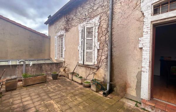 Maison bourgeoise centre de Romans à rénover