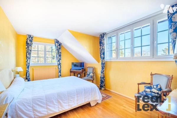 Craponne – Maison individuelle 7 pièces avec piscine 