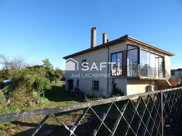 Maison de village de 100 m², sous sol, cuisine aménagée, 3 chambres, véranda