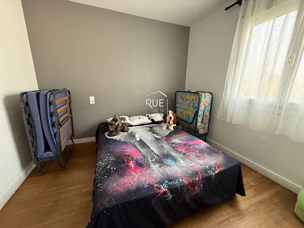 86140 LENCLOITRE Maison située au centre de Lencloitre 4 pièces 82 m2