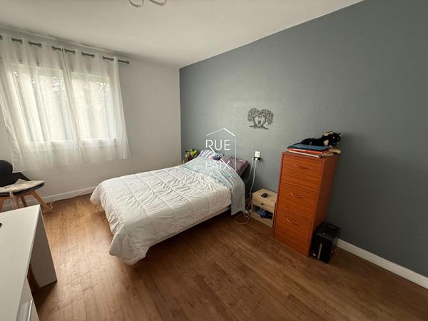 86140 LENCLOITRE Maison située au centre de Lencloitre 4 pièces 82 m2