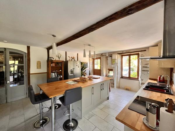 Maison en pierre au coeur du Parc Périgord Limousin