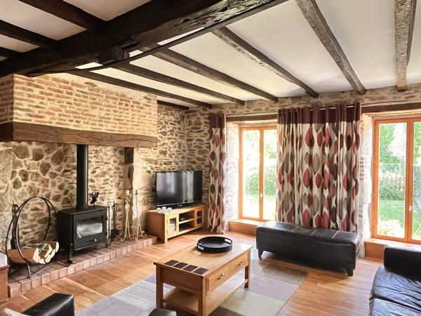 Maison en pierre au coeur du Parc Périgord Limousin
