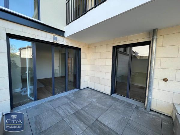 Appartement à louer 2 pièces 47.1m²