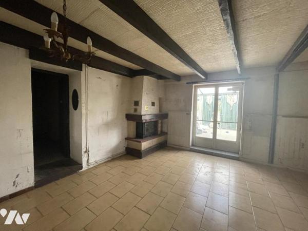 MAISON ANCIENNE A RENOVER ENTIEREMENT