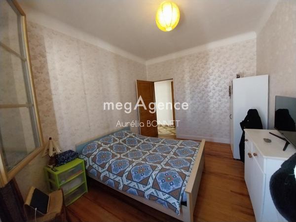 Maison à AUZAT-LA-COMBELLE, 63570 - 7 pièces 100m²