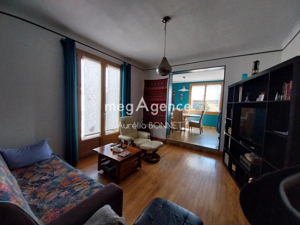 Maison à AUZAT-LA-COMBELLE, 63570 - 7 pièces 100m²