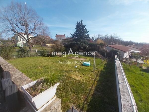 Maison à AUZAT-LA-COMBELLE, 63570 - 7 pièces 100m²