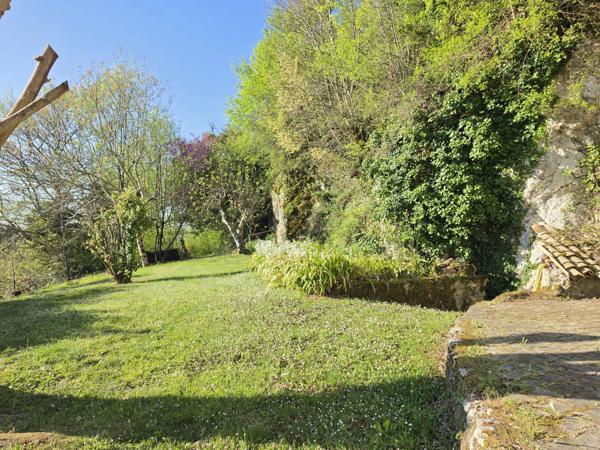 Maison de 90 m² à vendre avec terrain de 3 000 m²