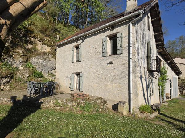 Maison de 90 m² à vendre avec terrain de 3 000 m²