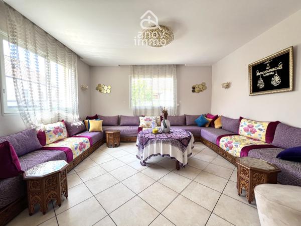 Maison
                                                                                                                                                                                                                                                                                                                        7 pièce(s)                                                                                                                                                                                                          6 chambre(s)                                                                                                                                                                                                          182  m²