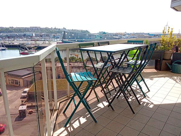 Bel appartement vue mer - résidence de standing - centre ville