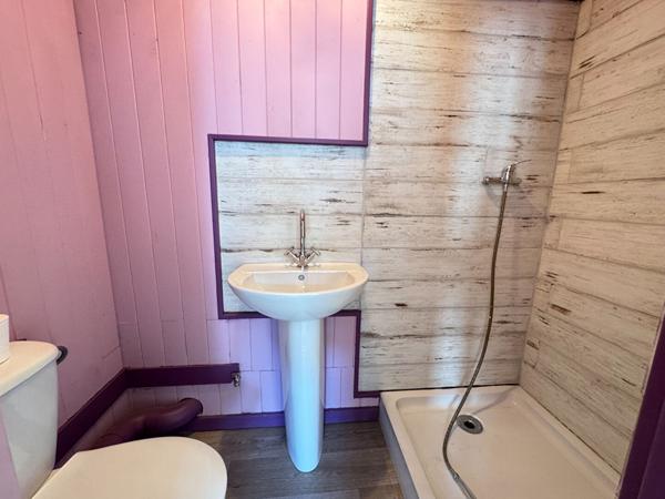 Maison avec local commercial - Ancien bar au coeur d'Orléans - 170m²