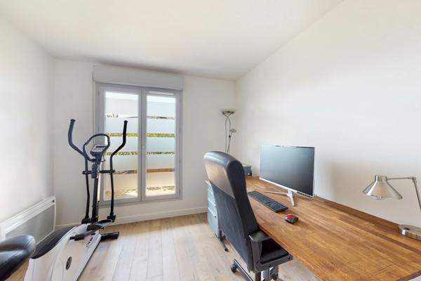 Appartement à vendre 4 pièces  (78) - Terrasse 80 m² - place de parking -