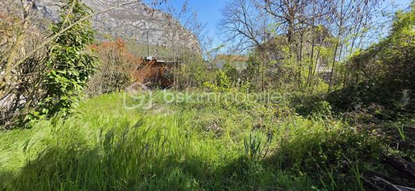 Terrain de 1 724 m²