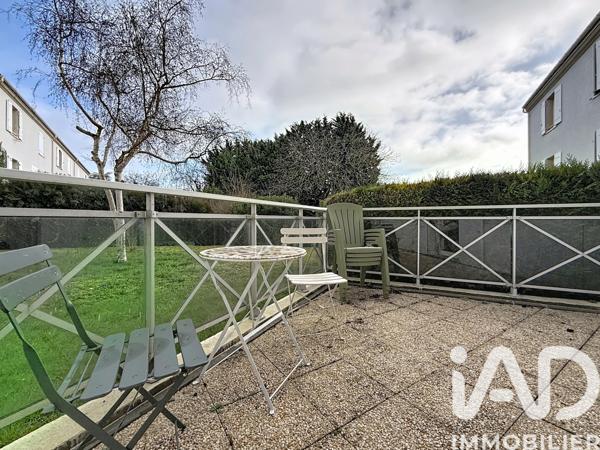 Appartement à vendre 2 pièces 63 m² Vert-le-Petit