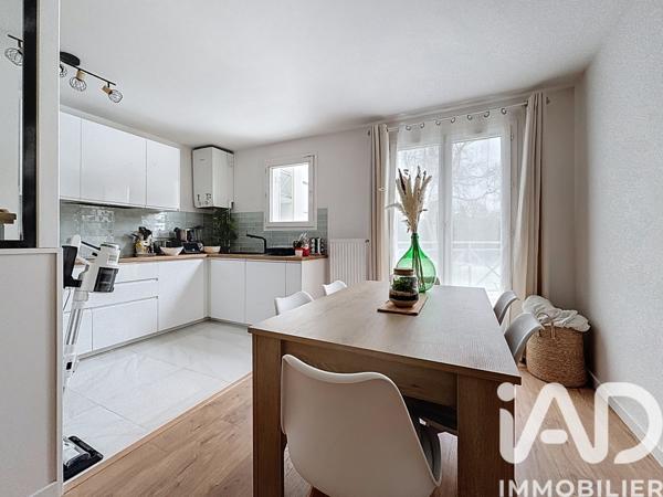 Appartement à vendre 2 pièces 63 m² Vert-le-Petit