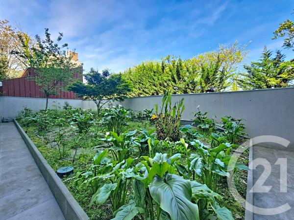 Appartement F3 à vendre  3 pièces - 74,10 m 2   PARIS  - 75013