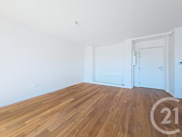 Appartement F3 à vendre  3 pièces - 74,10 m 2   PARIS  - 75013