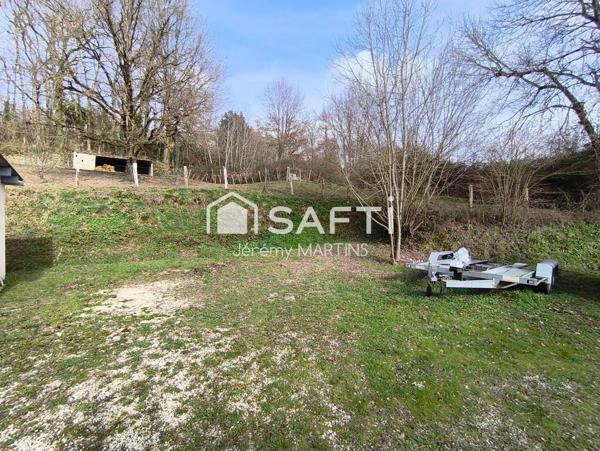 Maison de plain-pied rénovée avec goût, au calme et sans aucun travaux à prévoir.