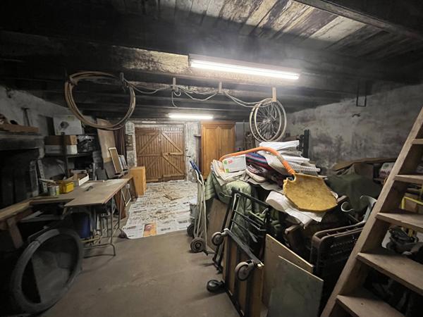 Entrepôt / local industriel Le Champ Saint Pere 320 m2