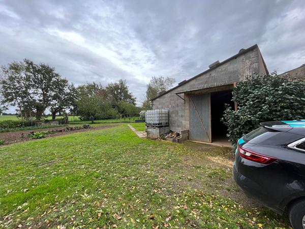 Entrepôt / local industriel Le Champ Saint Pere 320 m2