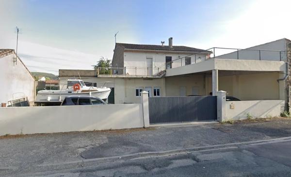Grande maison rénovée avec fort potentiel d'activité professionnelle – Emplacement stratégique entre Carcassonne et Narbonne