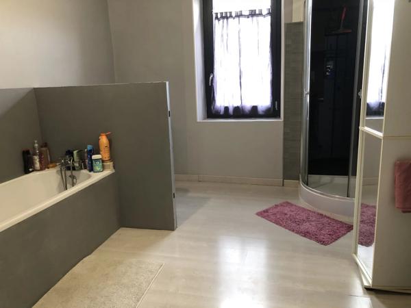 Grande maison rénovée avec fort potentiel d'activité professionnelle – Emplacement stratégique entre Carcassonne et Narbonne