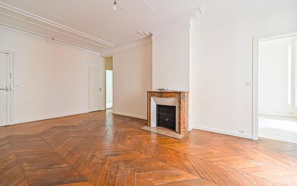 Appartement à vendre    3 pièces • 55 m2 Paris 17