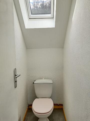 EPINAL - Chemin des Princes - Appartement duplex - 1 chambre - 1 bureau