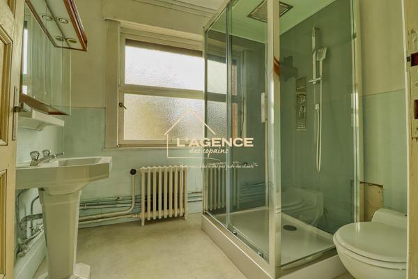Maison mitoyenne 2 côtés à vendre, 6 pièces - Bailleul 59270