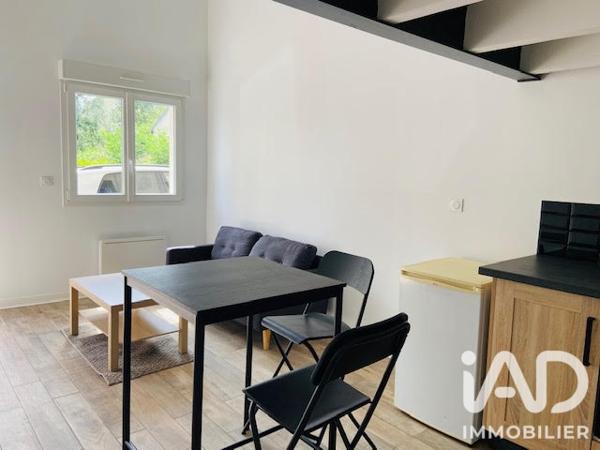 Location studio 45 m² Dole