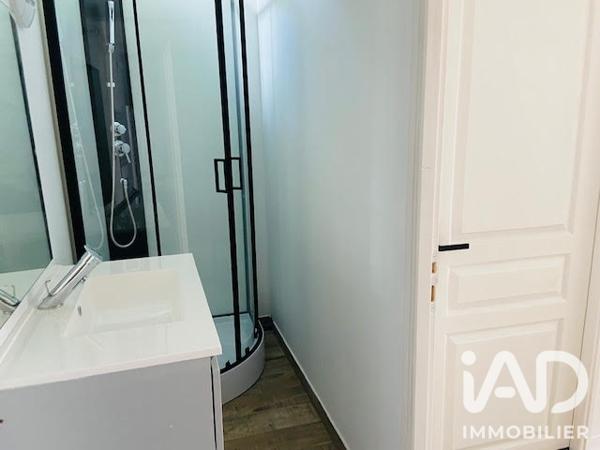 Location studio 45 m² Dole