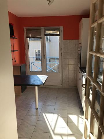 49100 ANGERS TYPE 4 MEUBLE - DOUTRE