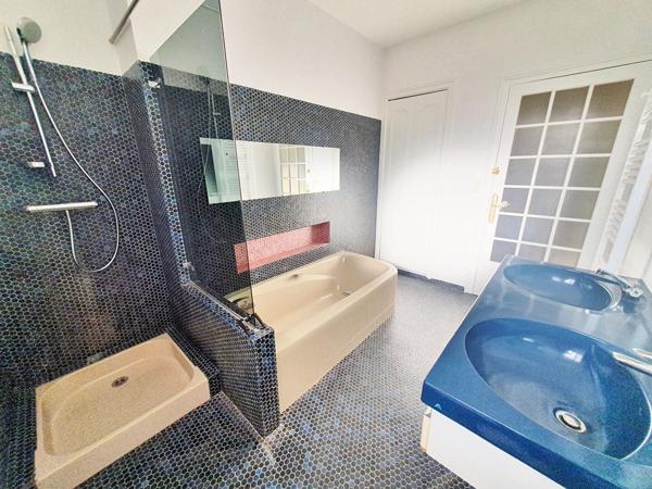 Maison Ecommoy 4 pièce(s) 119 m2