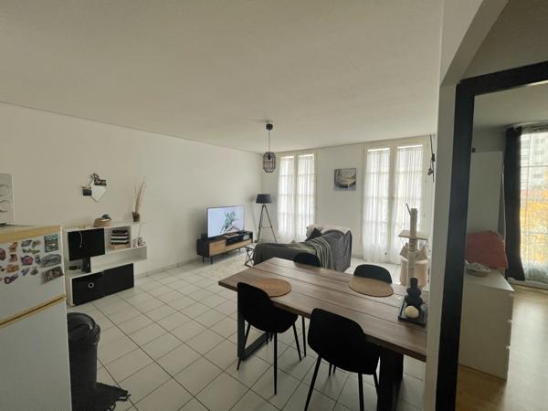 Appartement
                                                                                                                                                                                                                                                                                                                        2 pièce(s)                                                                                                                                                                                                          1 chambre(s)                                                                                                                                                                                                          43  m²