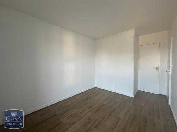 Appartement à louer 4 pièces 83m² Chartres (28000)