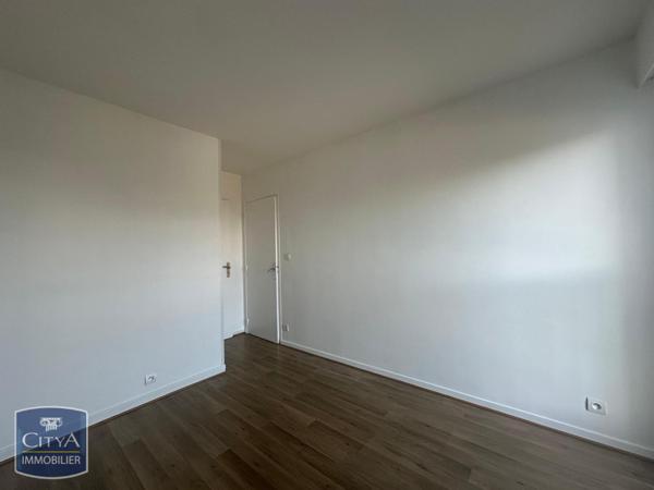 Appartement à louer 4 pièces 83m² Chartres (28000)