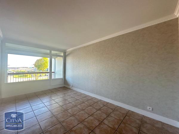 Appartement à louer 4 pièces 83m² Chartres (28000)