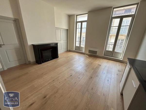 Appartement à louer 2 pièces 36.9m² Toulon (83000)