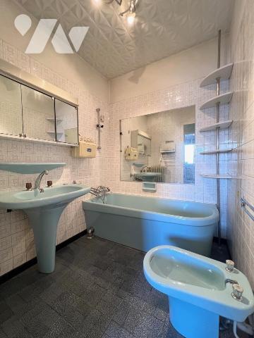 GRENOBLE : Rue Eugene Varlin