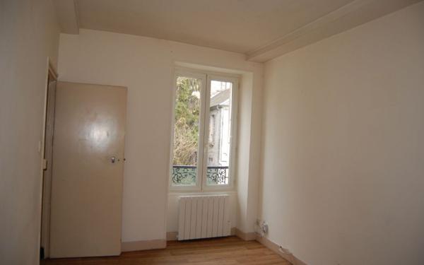 Appartement à louer    1 pièce •  Saint-Satur