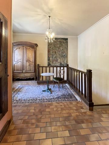 Clermont-l'Hérault (34800) Maison spacieuse avec local commercial loué sur grande parcelle